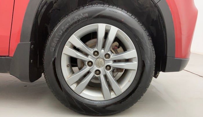 2016 Maruti Vitara Brezza ZDI, Diesel, Manual, 96,448 km, Right Front Tyre