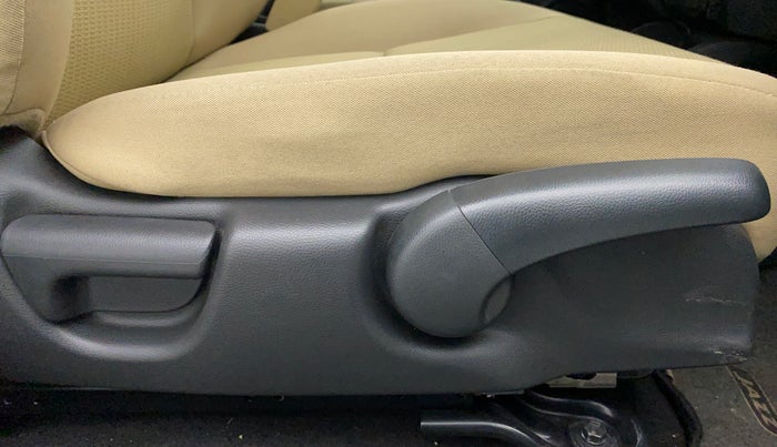 2018 Honda Jazz 1.2 V MT, Petrol, Manual, 15,993 km, Driver Side Adjustment Panel