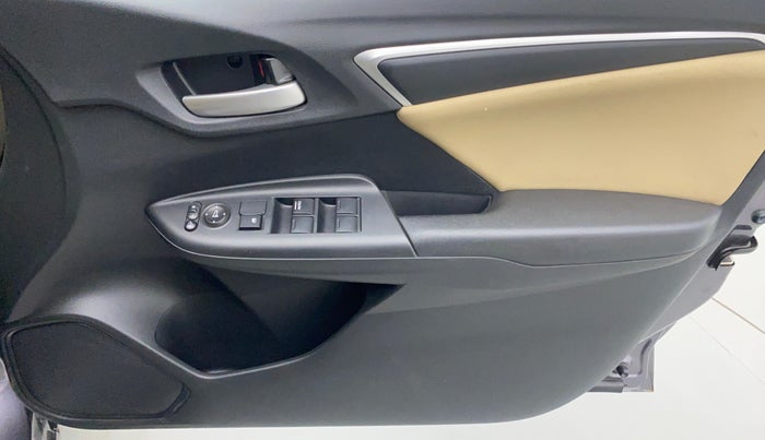 2018 Honda Jazz 1.2 V MT, Petrol, Manual, 15,993 km, Driver Side Door Panels Control
