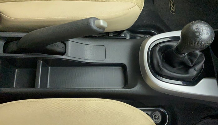2018 Honda Jazz 1.2 V MT, Petrol, Manual, 15,993 km, Gear Lever
