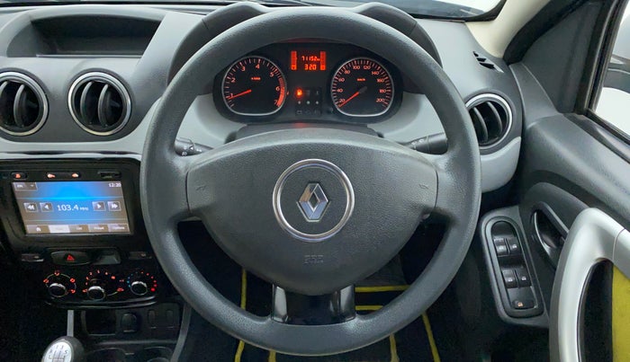 2014 Renault Duster 110 PS RXZ DIESEL OPT, Diesel, Manual, 71,208 km, Steering Wheel Close Up