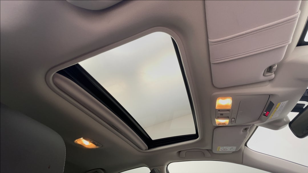 Interior Sunroof/Moonroof