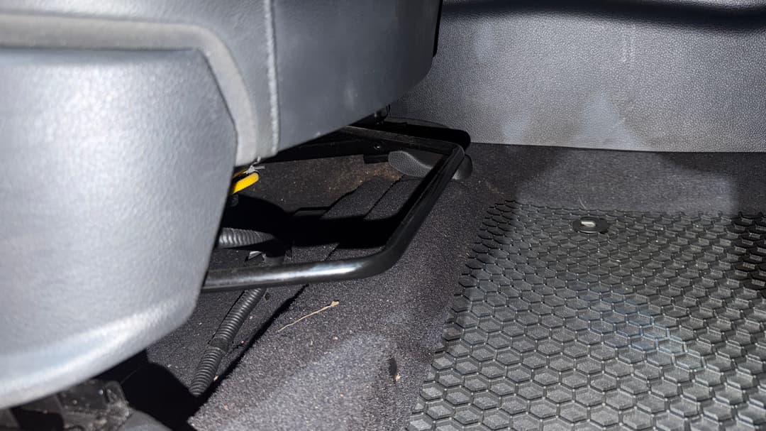 2017 Hyundai Santa Fe Active X, Automatic, 102992 km, Drivers Side Adjustment Panel