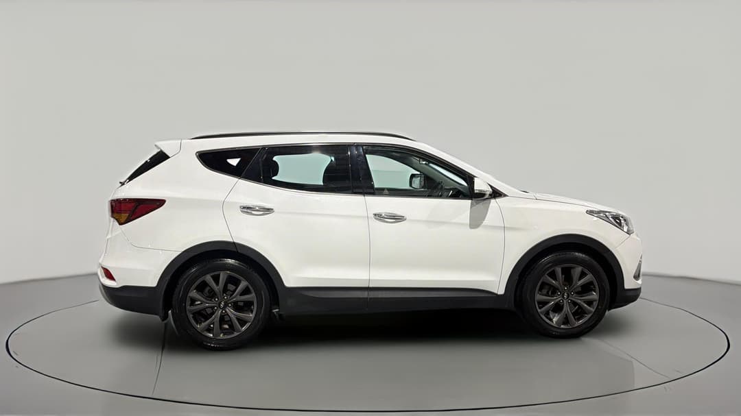 2017 Hyundai Santa Fe Active X, Automatic, 102992 km, Right Side View