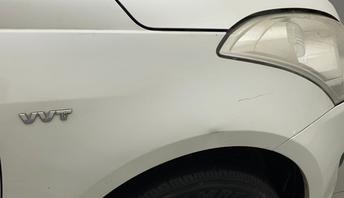 2012 Maruti Swift VXI, Petrol, Manual, 97,529 km, Right fender - Minor scratches