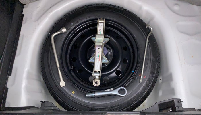 2019 Maruti Swift VXI AMT D, Petrol, Automatic, 39,187 km, Spare Tyre