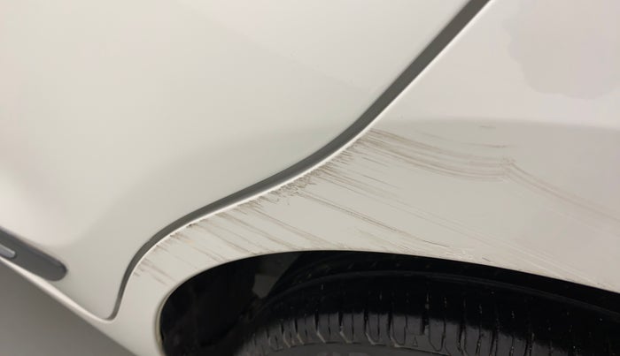 2019 Maruti Swift VXI AMT D, Petrol, Automatic, 39,187 km, Left quarter panel - Minor scratches