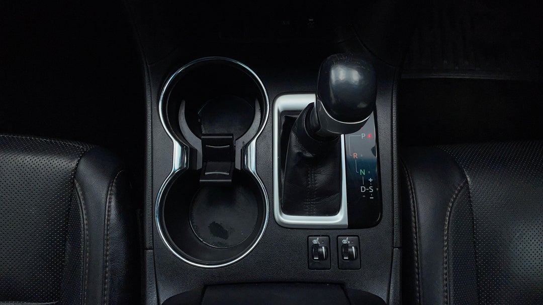 2016 Toyota Kluger Gxl (4x2), Automatic, 109334 km, Gear Lever 