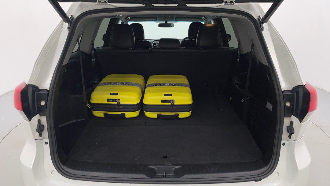 2016 Toyota Kluger Gxl (4x2), Automatic, 109334 km, Boot Inside View with Luggage