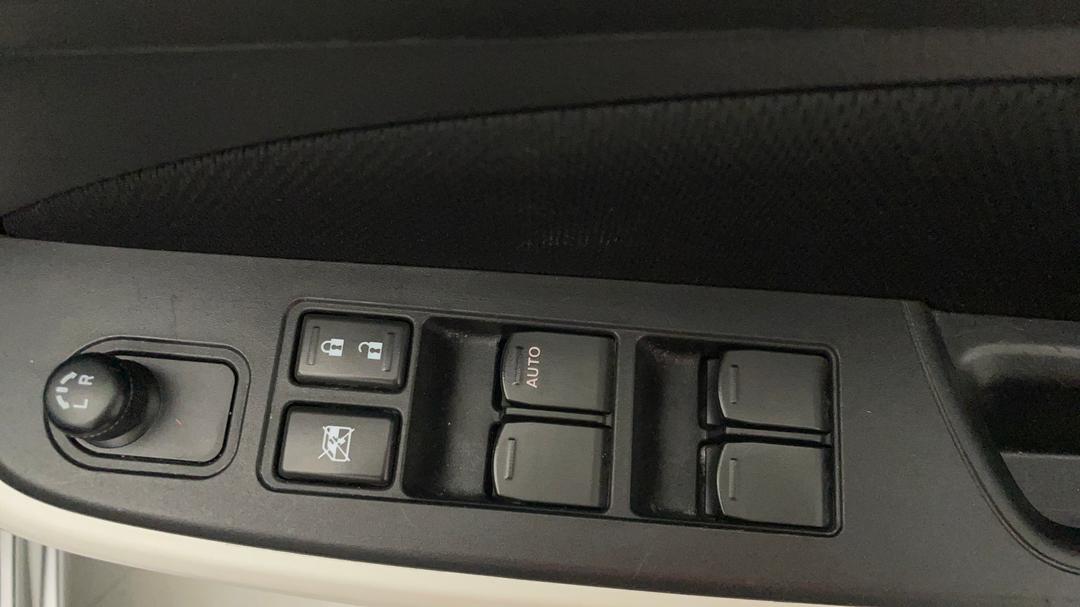2022 Suzuki Swift Gl (qld), Automatic, 59854 km, Drivers Side Door Panel Controls