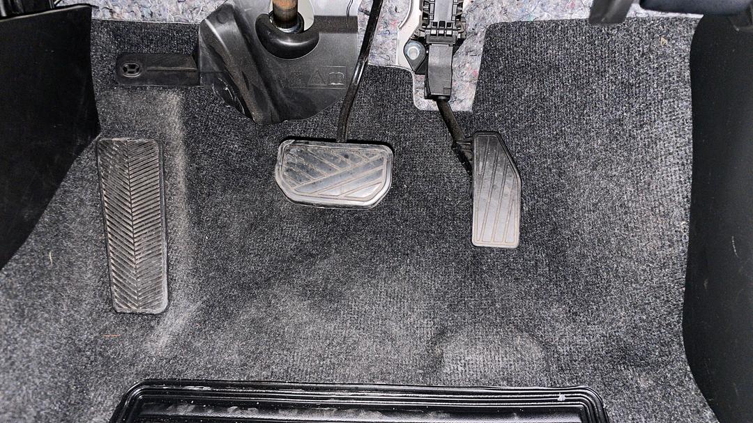 2022 Suzuki Swift Gl (qld), Automatic, 59854 km, Pedals and Footmat