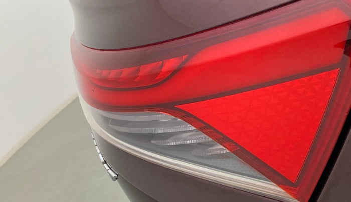 2020 MG HECTOR PLUS SHARP, Diesel, Manual, 83,124 km, Right tail light - Minor damage