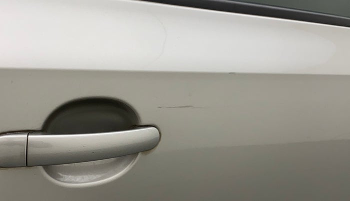 2015 Skoda Rapid ELEGANCE 1.6 MPI MT, Petrol, Manual, 66,423 km, Right rear door - Minor scratches