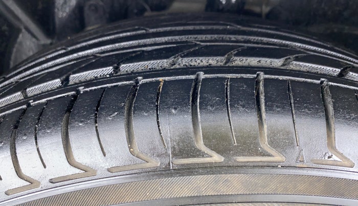 2017 Ford Ecosport 1.5TITANIUM TDCI, Diesel, Manual, 81,035 km, Left Front Tyre Tread
