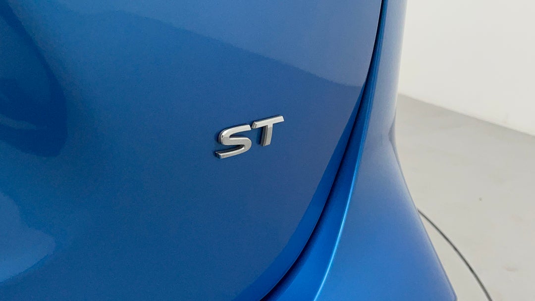 Badge (Boot Right Side)