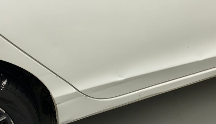 2017 Honda City 1.5L I-VTEC ZX CVT, Petrol, Automatic, 84,084 km, Right rear door - Minor scratches