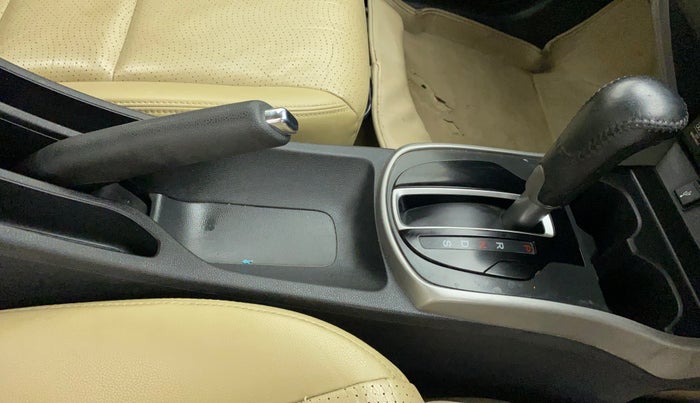 2017 Honda City 1.5L I-VTEC ZX CVT, Petrol, Automatic, 84,084 km, Gear Lever