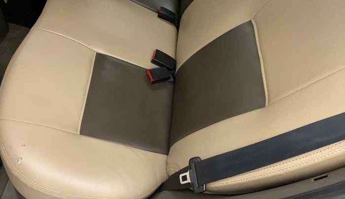 2012 Hyundai i10 MAGNA 1.2, Petrol, Manual, 52,420 km, Second-row left seat - Cover slightly torn