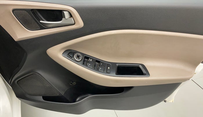 2015 Hyundai Elite i20 ASTA 1.2, Petrol, Manual, 59,234 km, Driver Side Door Panels Control