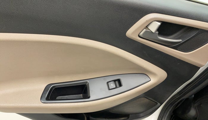 2015 Hyundai Elite i20 ASTA 1.2, Petrol, Manual, 59,234 km, Left rear window switch / handle - Switch/handle not functional