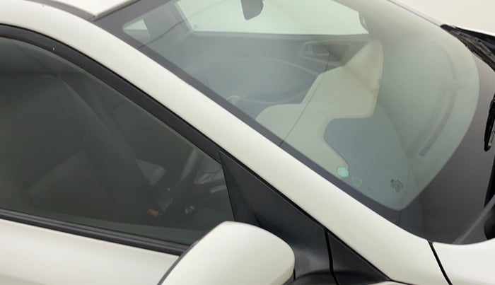 2015 Hyundai Elite i20 ASTA 1.2, Petrol, Manual, 59,234 km, Right A pillar - Minor scratches