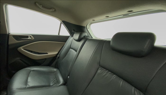 2015 Hyundai Elite i20 ASTA 1.2, Petrol, Manual, 59,234 km, Right Side Rear Door Cabin