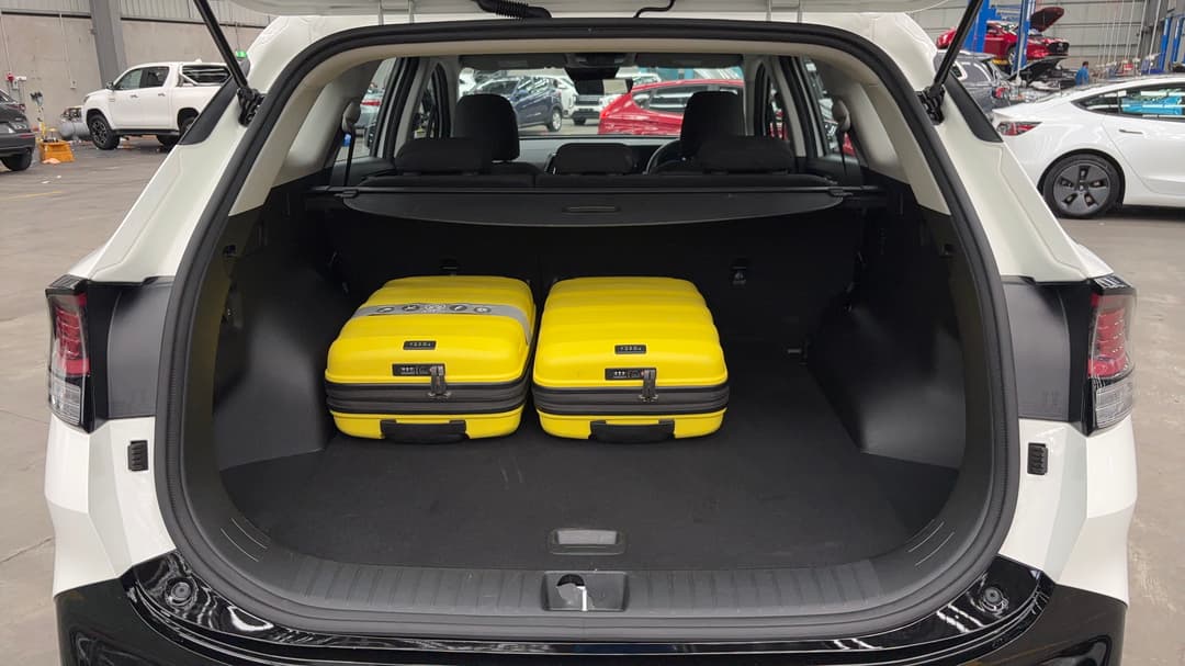 2023 Kia Sportage Sx (FWD), Automatic, 22110 km, Boot Inside View with Luggage