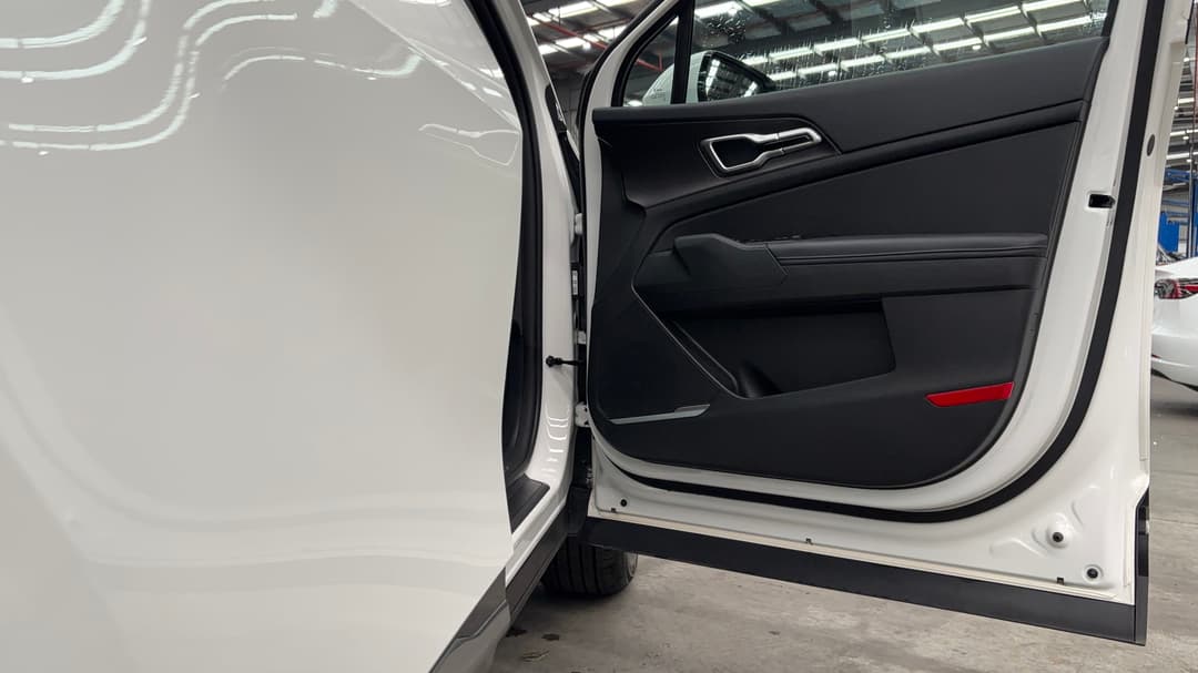 2023 Kia Sportage Sx (FWD), Automatic, 22110 km, Speaker View