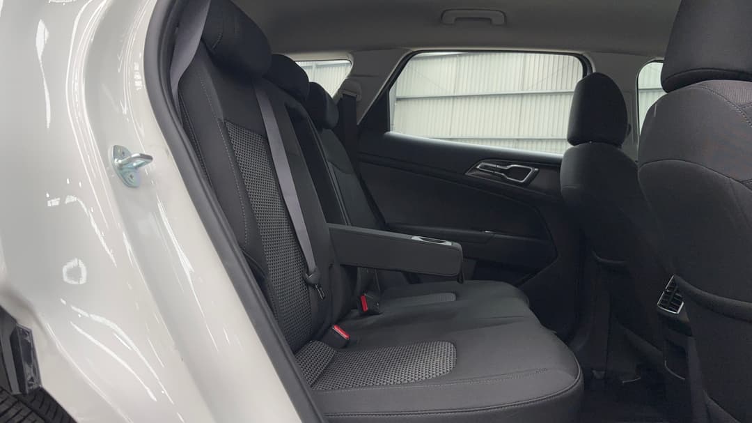2023 Kia Sportage Sx (FWD), Automatic, 22110 km, Right Side Rear Door Cabin View