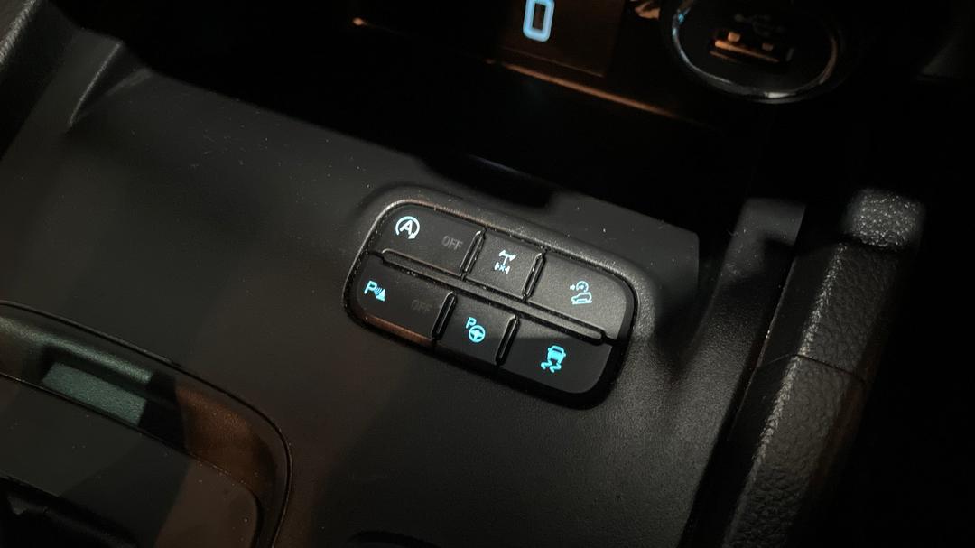 2021 Ford Ranger Xlt 2.0 (4x4), Automatic, 59791 km, Utility Switches/Buttons