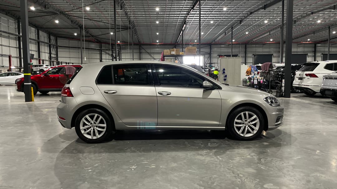 2018 Volkswagen Golf 110 Tsi Trendline, Automatic, 61339 km, Right Side View