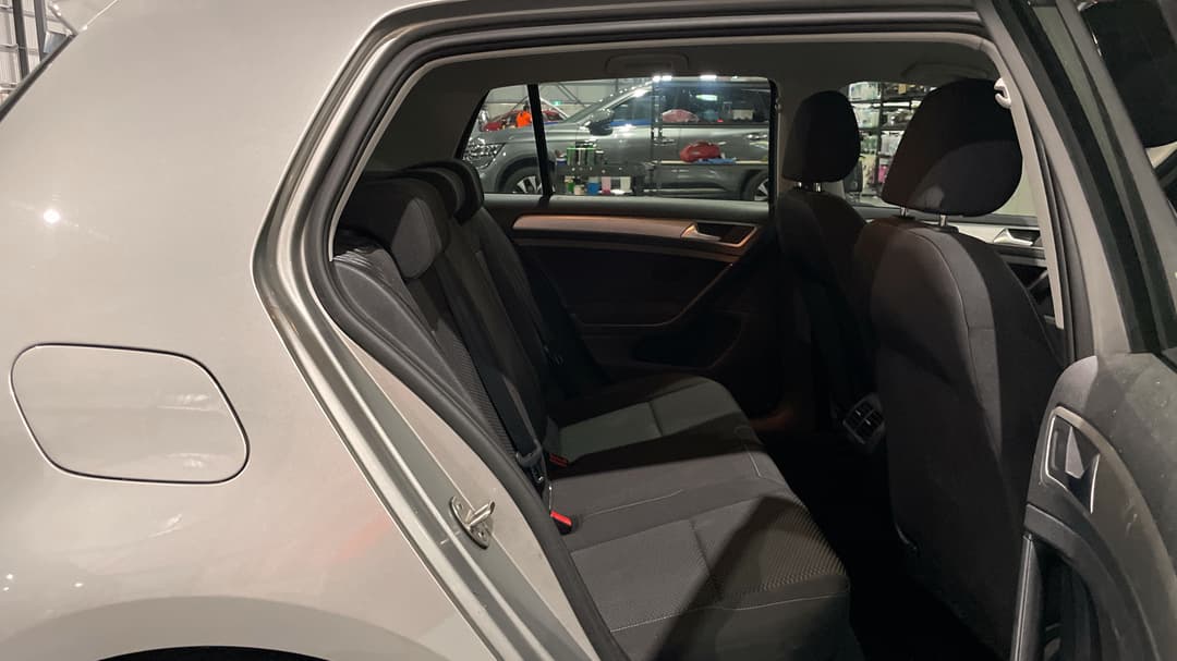 2018 Volkswagen Golf 110 Tsi Trendline, Automatic, 61339 km, Right Side Rear Door Cabin View
