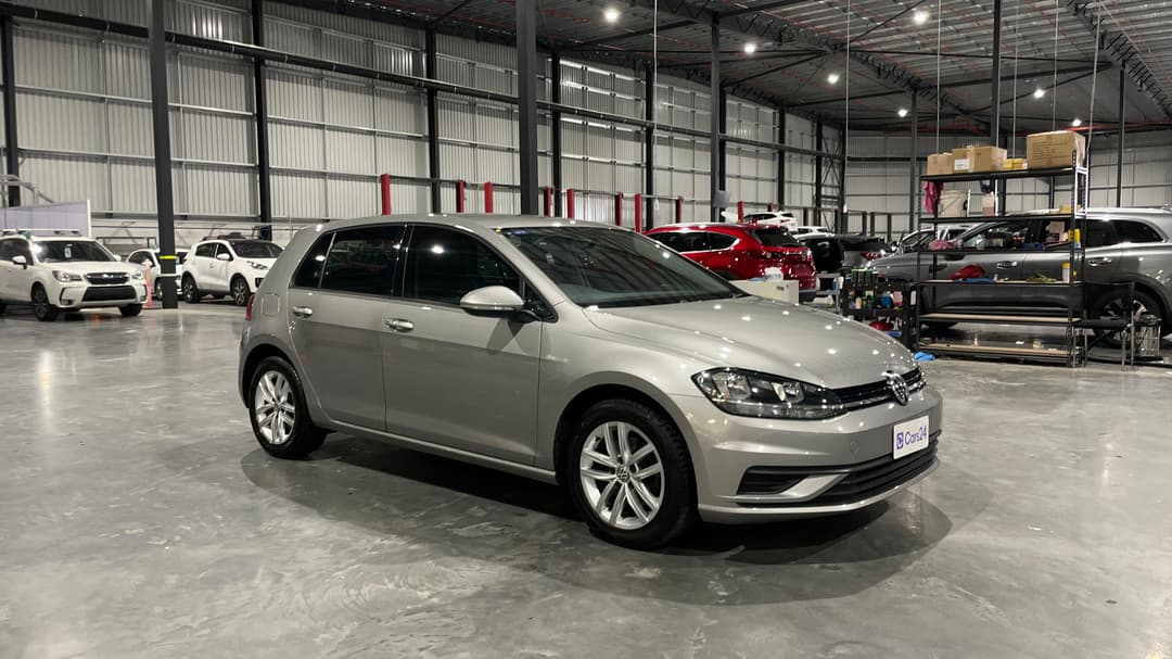 2018 Volkswagen Golf 110 Tsi Trendline, Automatic, 61339 km, Right Front Diagonal (45- Degree) View