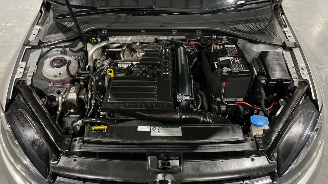 2018 Volkswagen Golf 110 Tsi Trendline, Automatic, 61339 km, Open Bonnet (Engine)