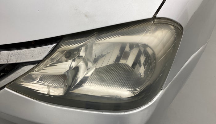 2013 Toyota Etios G, Petrol, Manual, 79,494 km, Left headlight - Faded