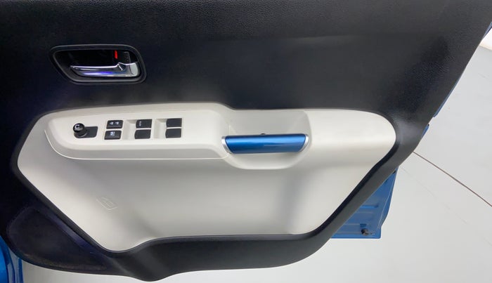 2018 Maruti IGNIS DELTA 1.2 K12, Petrol, Manual, 5,201 km, Driver Side Door Panels Control