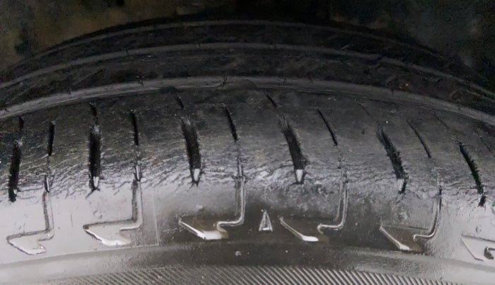 2018 Maruti IGNIS DELTA 1.2 K12, Petrol, Manual, 5,201 km, Right Front Tyre Tread