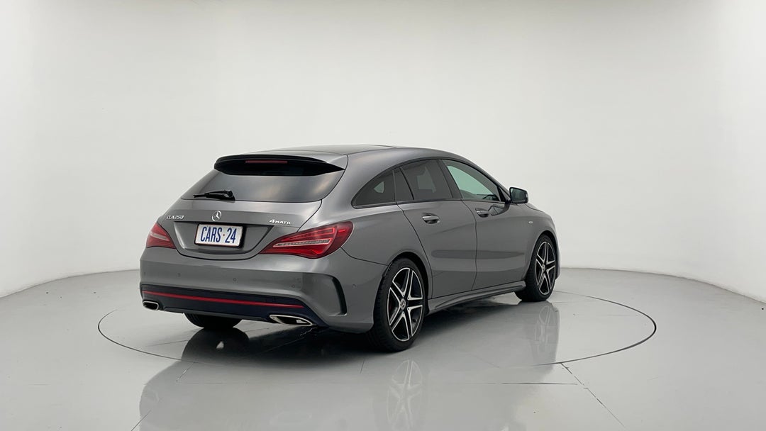 Right Back Diagonal (45- Degree) View