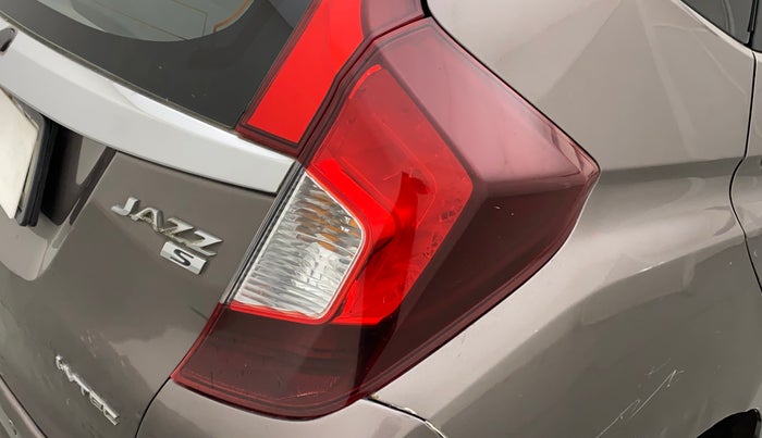 2016 Honda Jazz 1.2L I-VTEC S, Petrol, Manual, 61,496 km, Right tail light - Minor damage