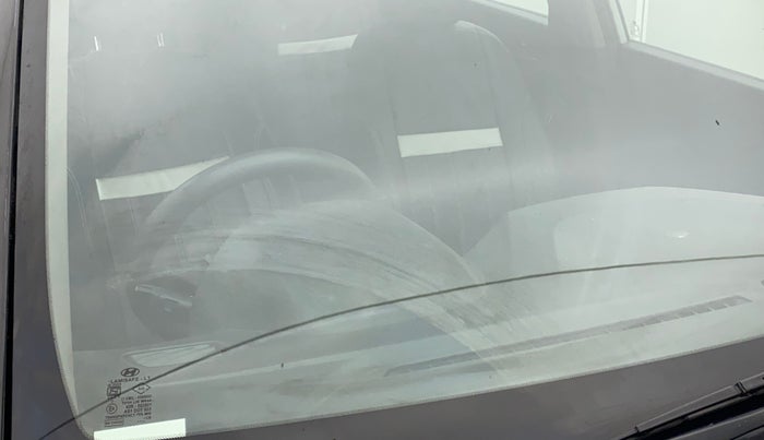 2016 Hyundai Creta S 1.6 PETROL, Petrol, Manual, 1,09,310 km, Front windshield - Minor spot on windshield
