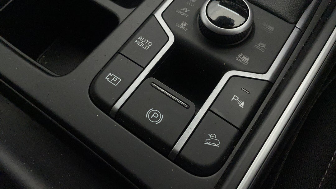 2023 Kia Sorento S 7 Seat, Automatic, 44304 km, Handbrake