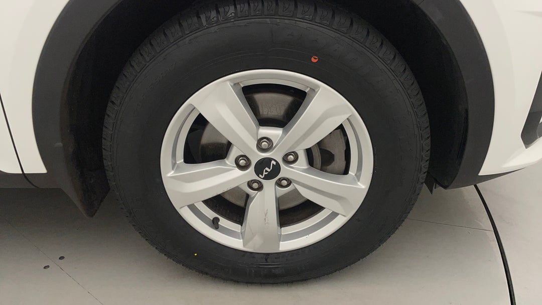 2023 Kia Sorento S 7 Seat, Automatic, 44304 km, Right Front Wheel