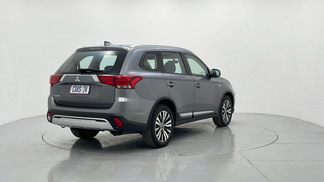 2019 Mitsubishi Outlander Es 7 Seat (2wd), Automatic, 43285 km, Right Back Diagonal (45- Degree) View