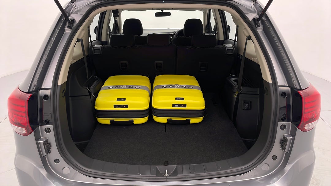 2019 Mitsubishi Outlander Es 7 Seat (2wd), Automatic, 43285 km, Boot Inside View with Luggage