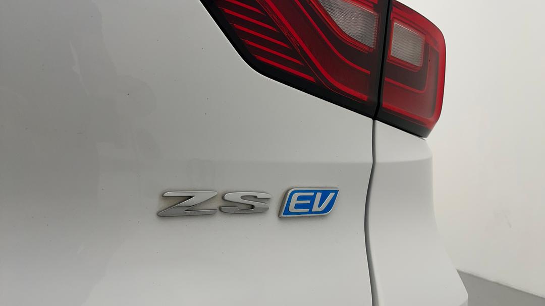 2021 MG ZS EV Essence, Automatic, 39657 km, Badge (Boot Right Side)