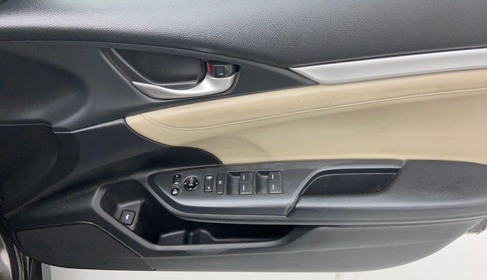 2019 Honda Civic ZX CVT PETROL, Petrol, Automatic, 30,286 km, Driver Side Door Panels Control