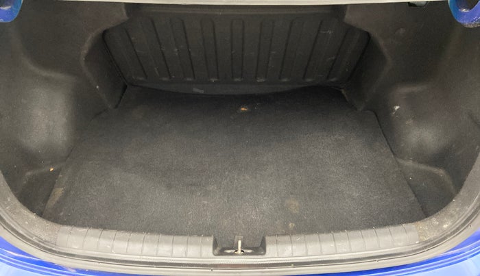 2015 Hyundai Xcent S 1.1 CRDI, Diesel, Manual, 71,511 km, Boot Inside