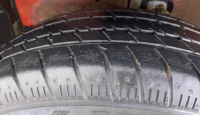 2016 Maruti Celerio VXI d, Petrol, Manual, 35,826 km, Left Front Tyre Tread
