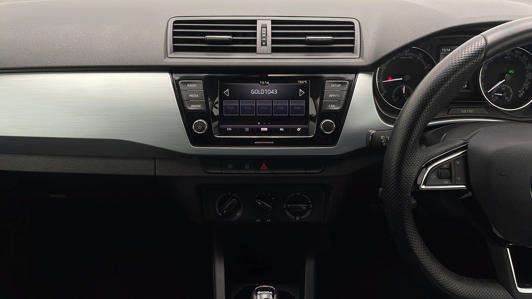 2019 SKODA Fabia 81 Tsi, Automatic, 19976 km, Center Console