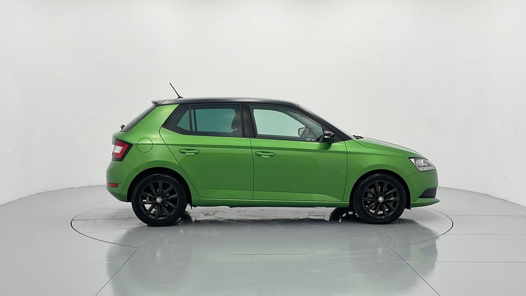 2019 SKODA Fabia 81 Tsi, Automatic, 19976 km, Right Side View